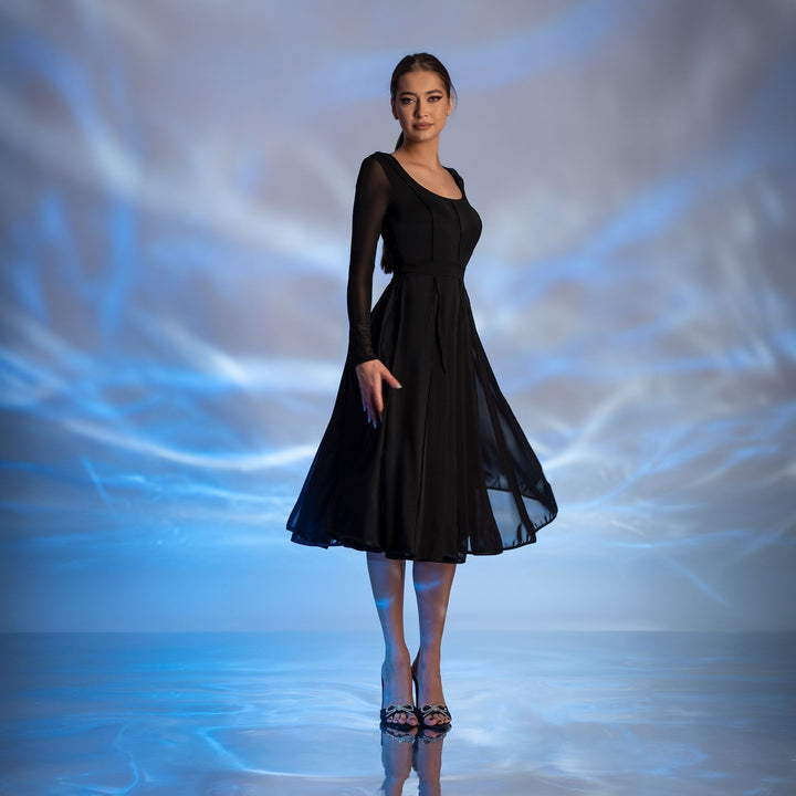 Rochie midi din tulle elastic negru cu fusta clos si spate transparent