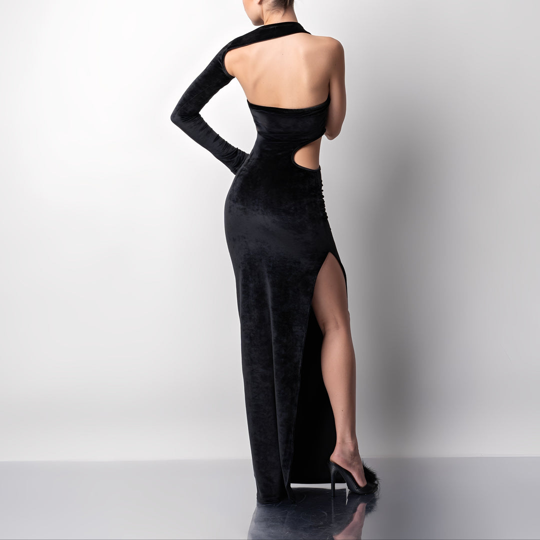 Rochie lunga din catifea cu o maneca si decupaj in talie Raven