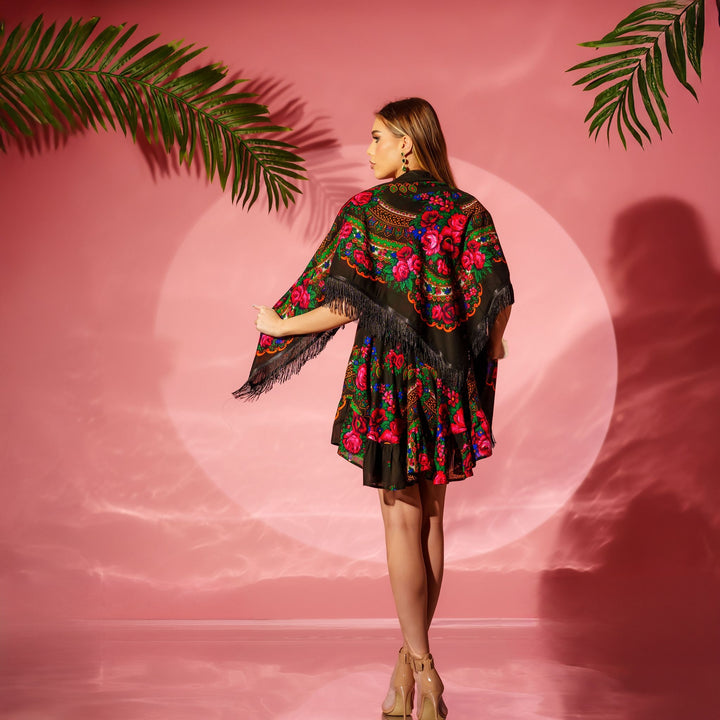 Rochie scurta cu volane si print traditional Ilinca