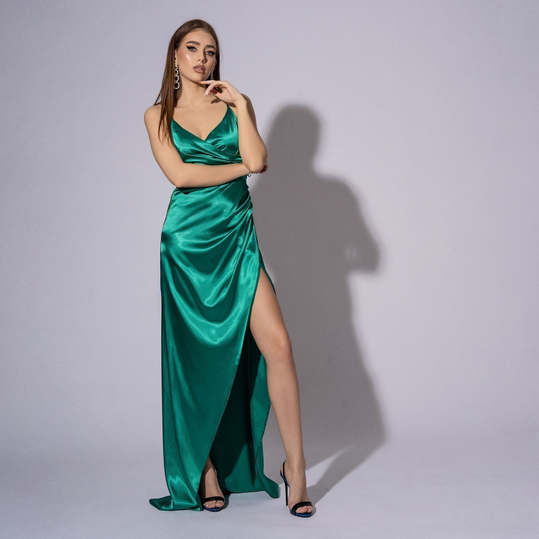Rochie lunga verde din satin Be that girl