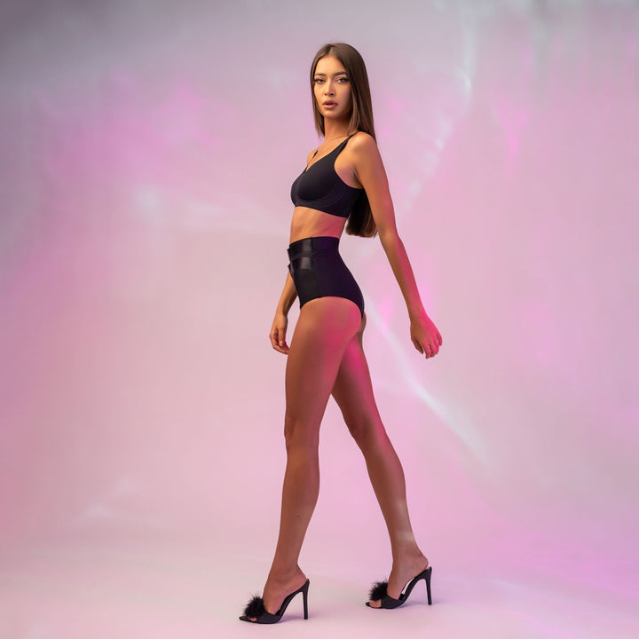 Chiloti modelatori din lycra cu talie inalta