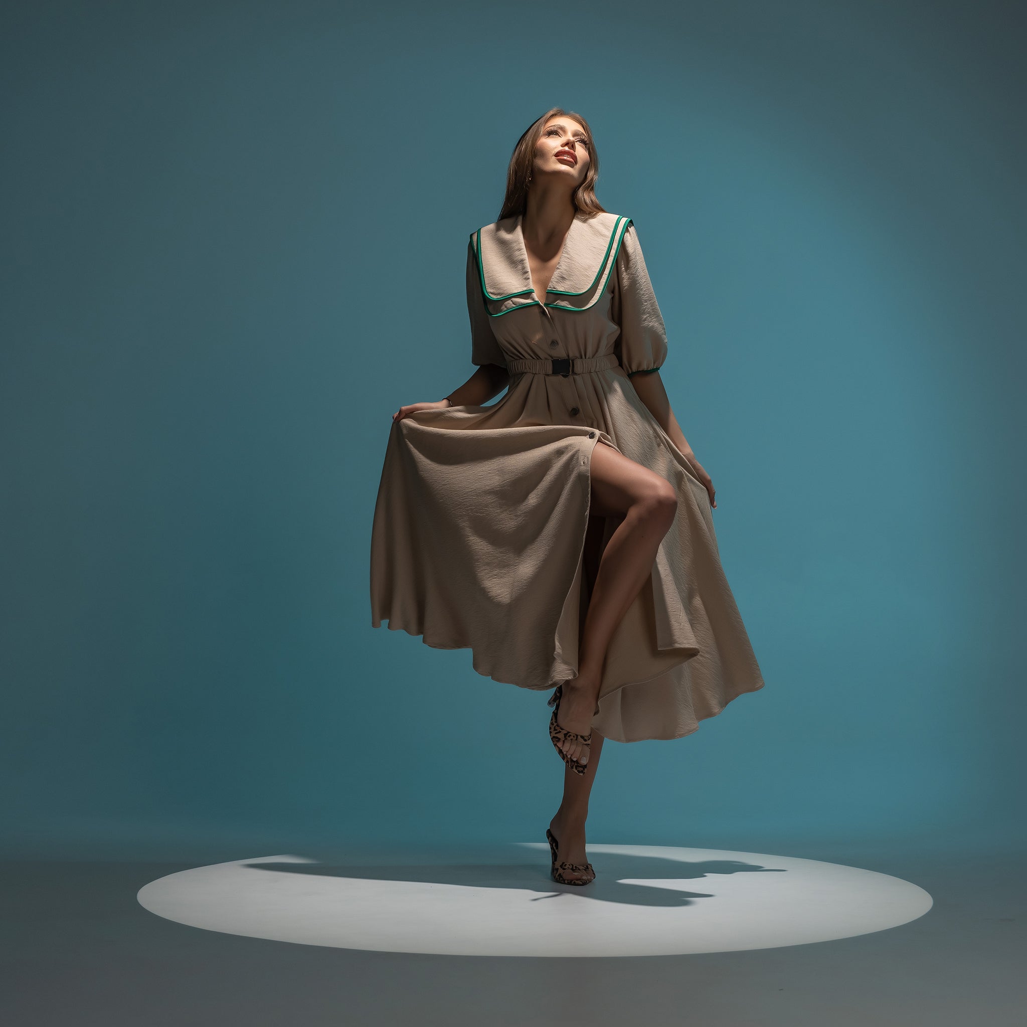 Carolina D Rochie camasa din in crem si insertii din matase verde Gilly