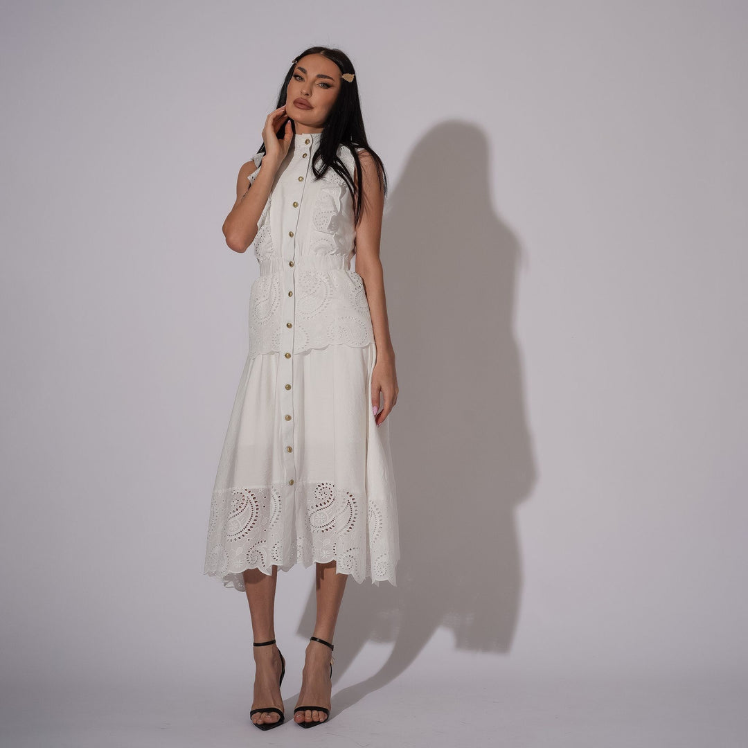 Rochie midi din in alb cu volane brodate