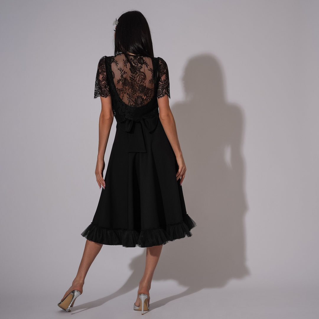 Rochie neagra cu spatele gol si bolero din dantela