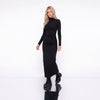 Rochie lungă neagră din jersey cu elastan, drapaj în talie și slit lateral