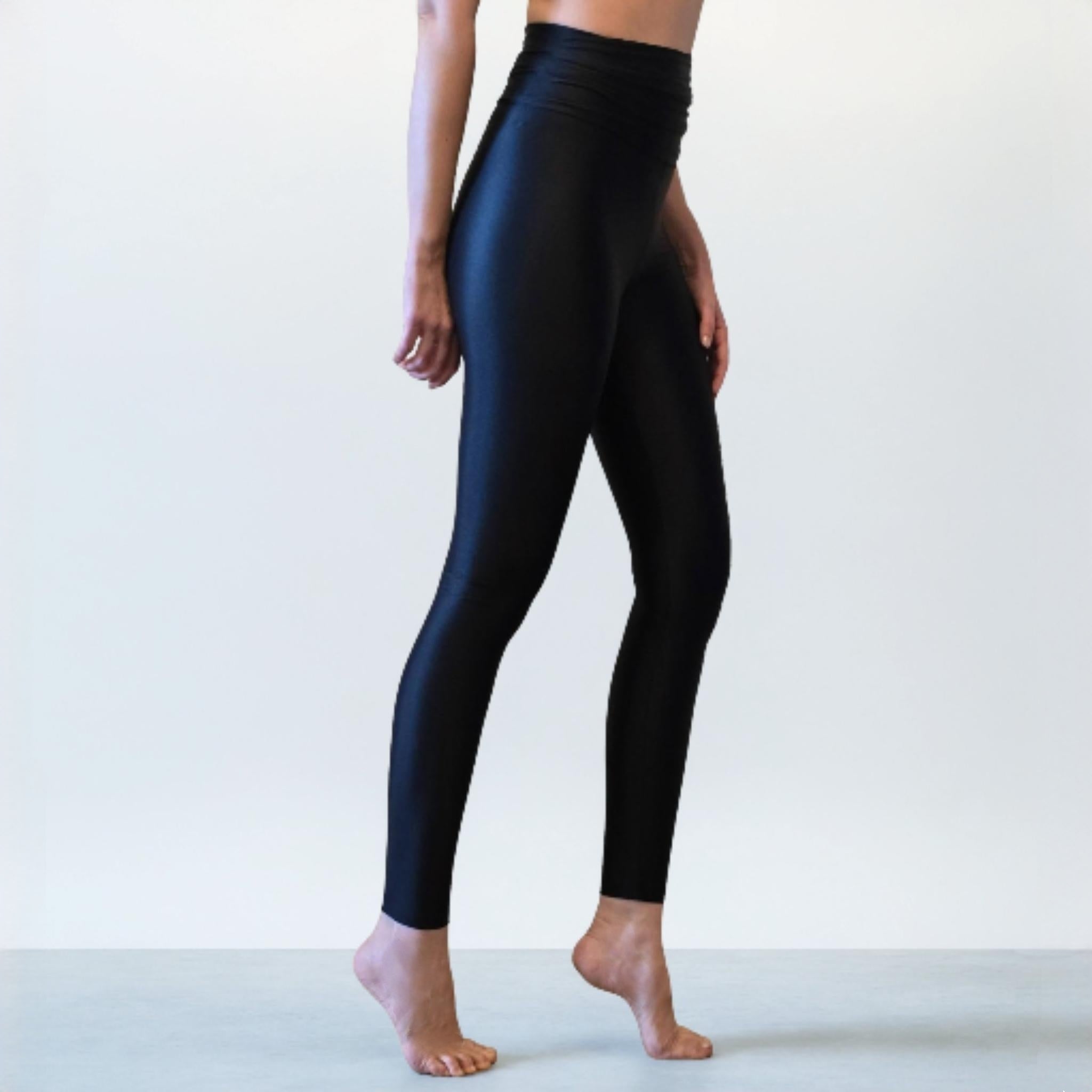 Colanti cu talie incretita extra înalta si efect de modelare in zona abdomenului