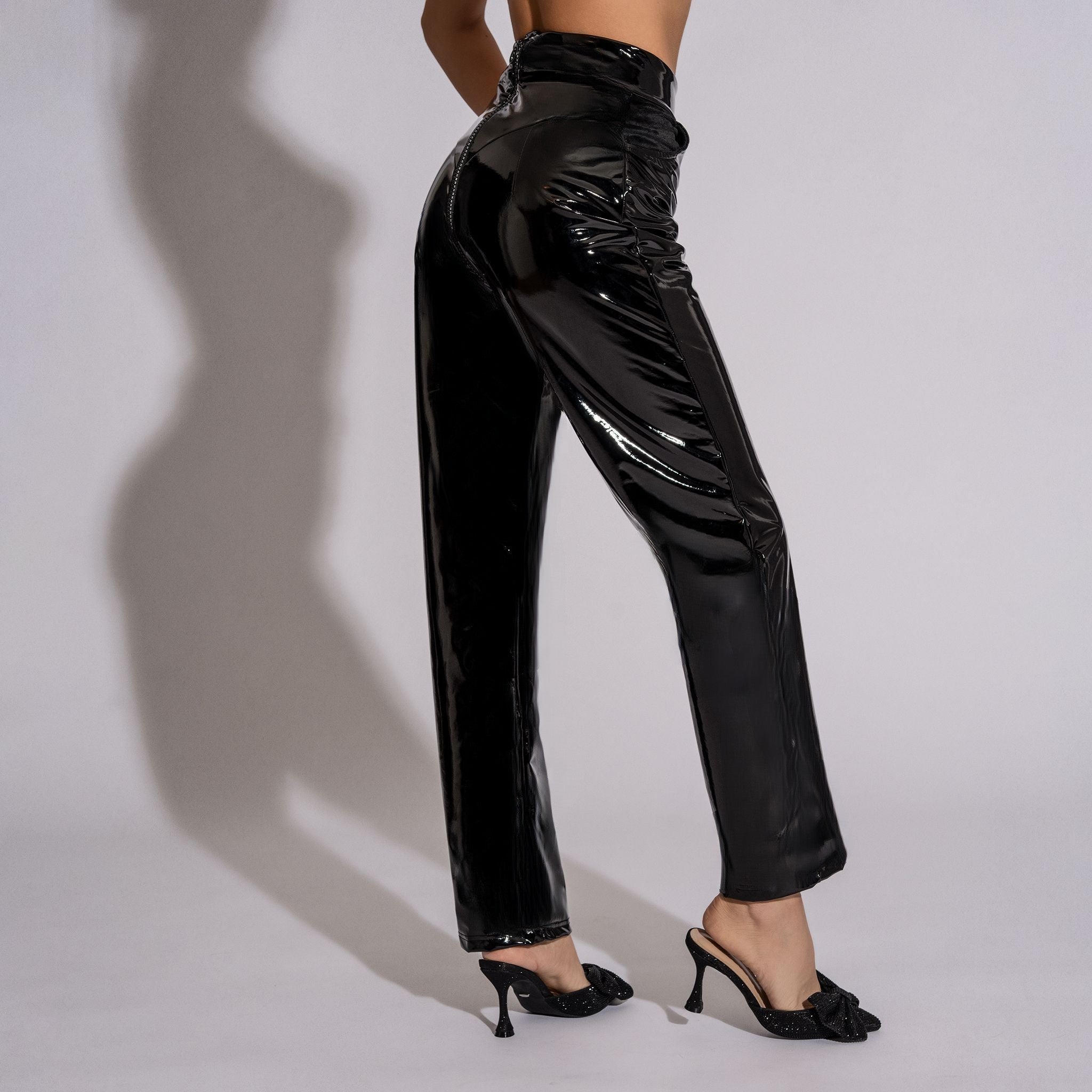 Pantaloni in shop latex